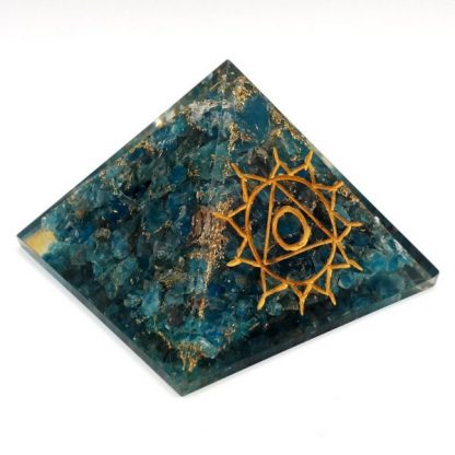Small Orgonite Pyramid – Aquamarine with engraved Throat Chakra Symbol - Image 2